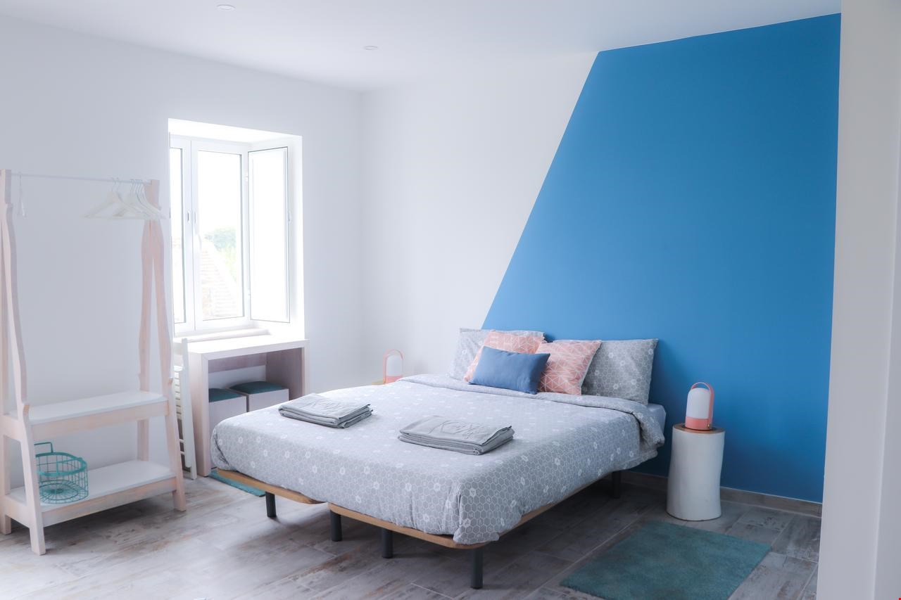 Hotel Peniche Portugal nomad remote 87856fe7-8268-4f2c-90ac-496b2282f9f0_NS- Aktion Peniche Blue DB2.jpg